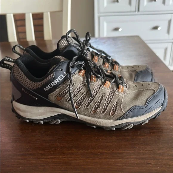 Merrell Athletic Shoes Brown and Black with Vibram Sole NWT MERRELL Walnut Continuum Vibram Sole Men main image 3